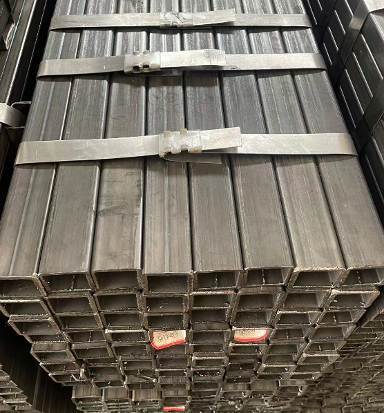 鞍山工业用梯子 镀锌管焊接梯子 铁梯子方管梯