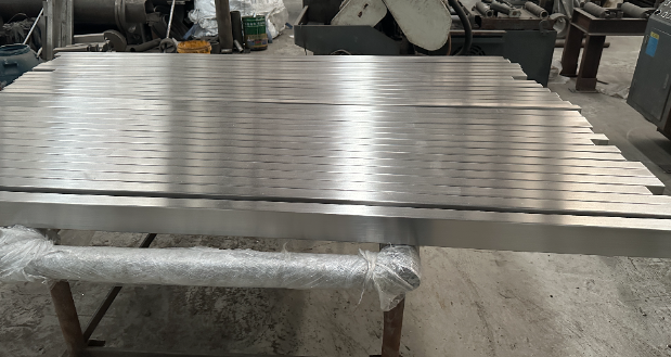 鞍山不锈钢无缝方管 